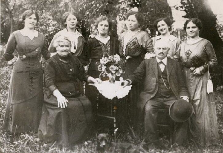 Barth Family - Flehingen, Germany - c.1913 - Legend and History of the Weisburgers - Weisburger Barth Flight from the Nazis